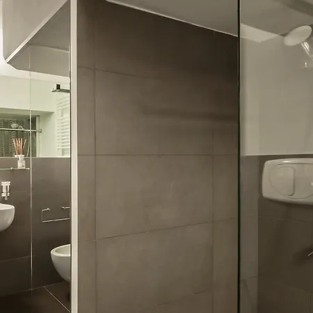 Oda ve Kahvaltı San Giovanni Vecchio - Residenza