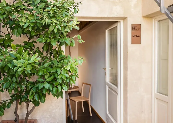 San Giovanni Vecchio - Residenza 4*